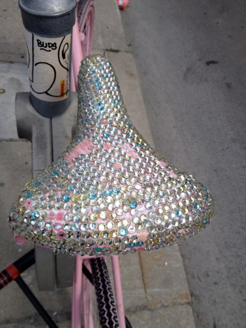 FANCY! Love this bike seat cover (although not sure about comfort :)